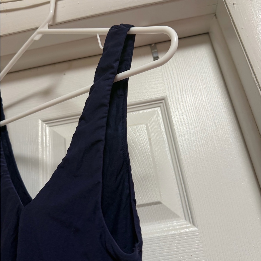 aerie Navy V-Neck Crop Tank - Picture 3 of 7
